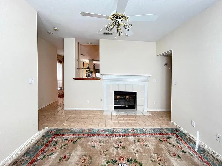 6401 Dakota Dr — Photo 17