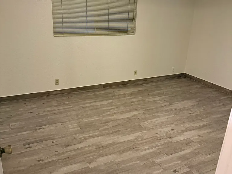 Beautiful ceramic tile wood look flooring . BRAND NEW.