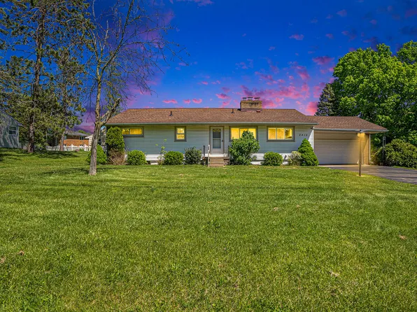 2413 Maple Dr, Jackson, MI 49203