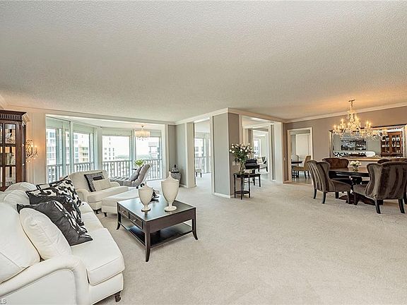 3rd image of 4401 Gulf Shore Blvd N