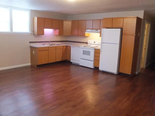 904 E Avenue D #1, Bismarck, ND 58501