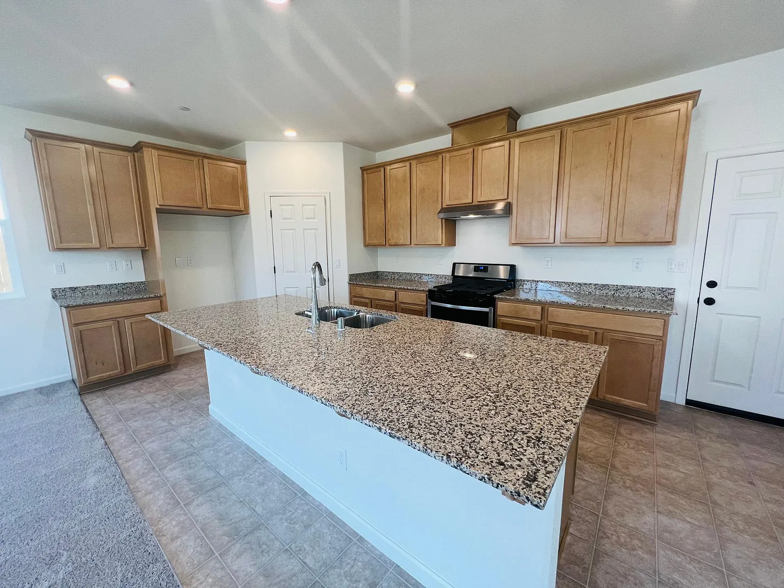 1681 Tanager Ave photo 1