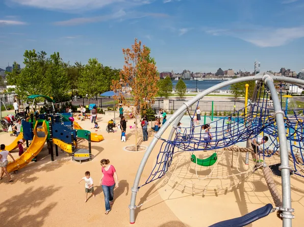 31 River Court image 12 of 18