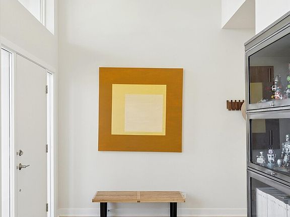 5th image of 498 Cora Ln