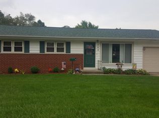 704 W Buck St, Three Rivers, MI 49093