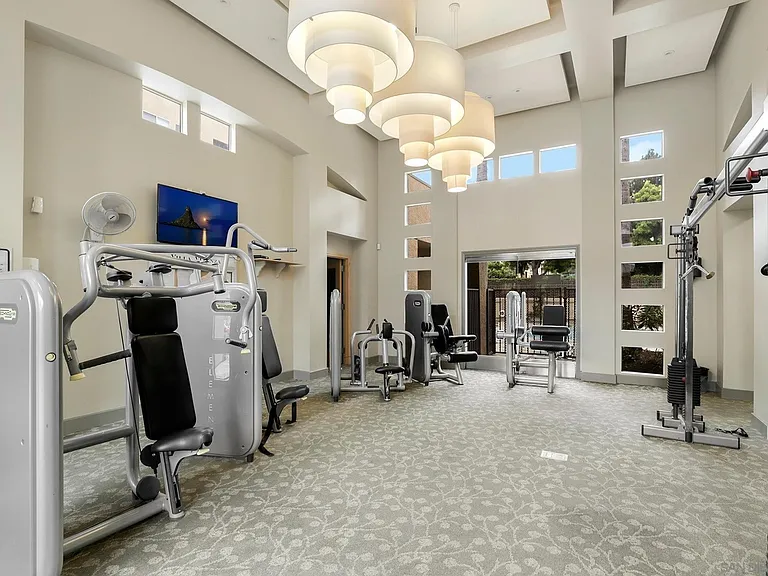 8889 Caminito Plaza Centro #7229 — Photo 17
