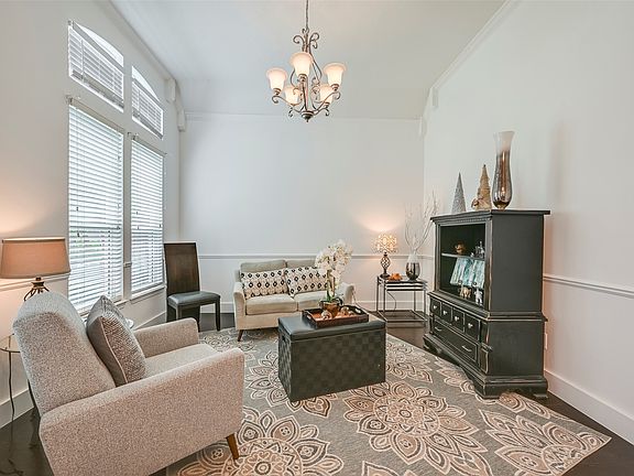 4th image of 6017 Baskerville Dr