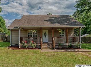 488 Mountain View Rd, Union Grove, AL 35175