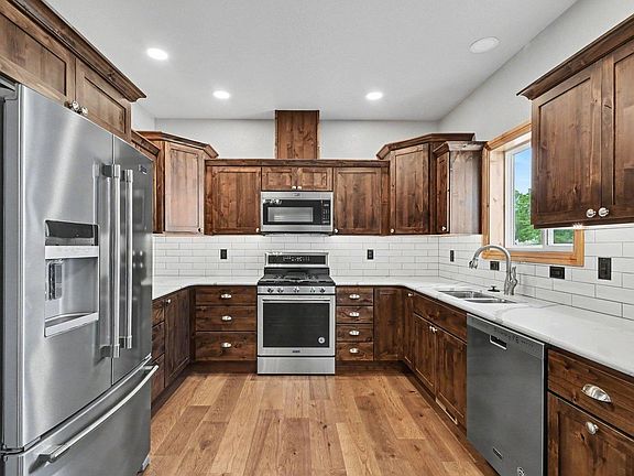 5th image of 4112 Silene Pl