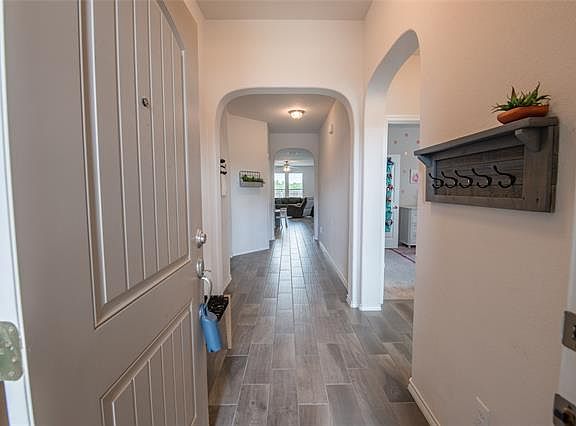 5th image of 10100 Saltbrush St