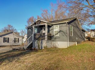 606 S 6th St, Ozark, MO 65721