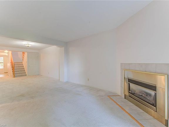5th image of 523 Beechwood Dr #5