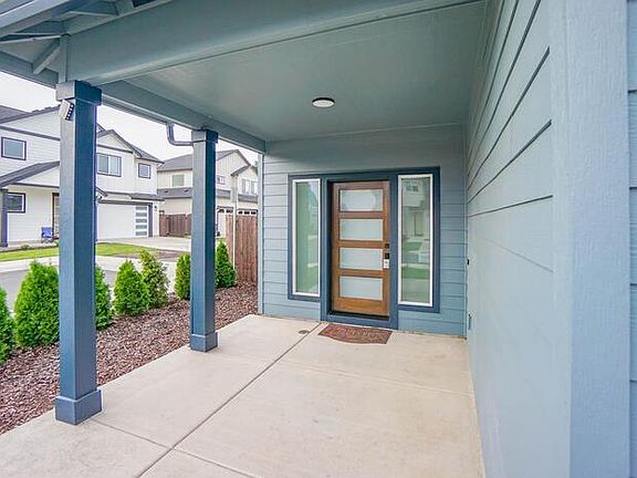 4th image of 12200 NE 107th Way