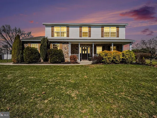 44 Oak Ave, Halifax, PA 17032