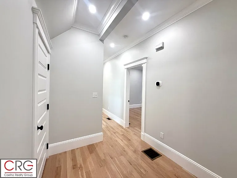 170 Webster Ave #1 — Photo 31