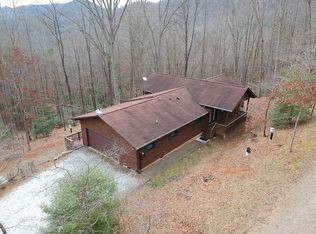 536 Timbercrest Dr, Franklin, NC 28734