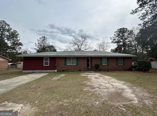 1502 Camellia Dr, Dublin, GA 31021