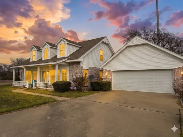 2702 N Hickory St, McAlester, OK 74501