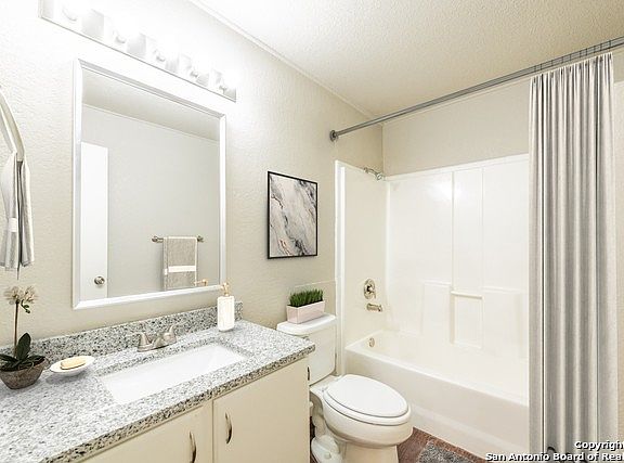 5th image of 122 Roundtree Ln APT 8
