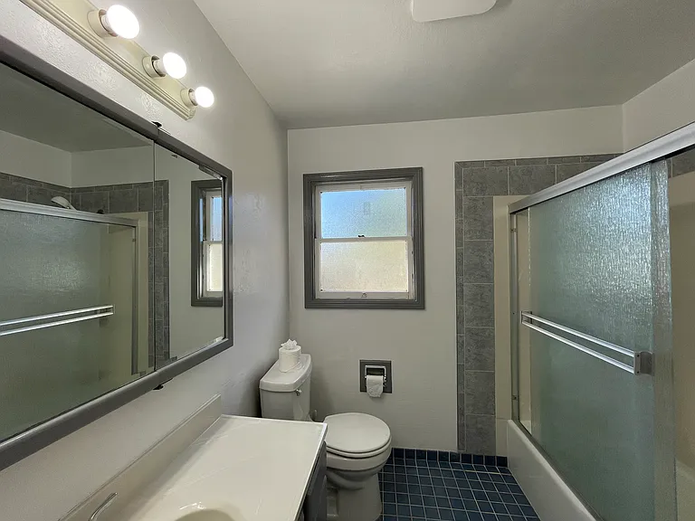 1775 141st Ave — Photo 32