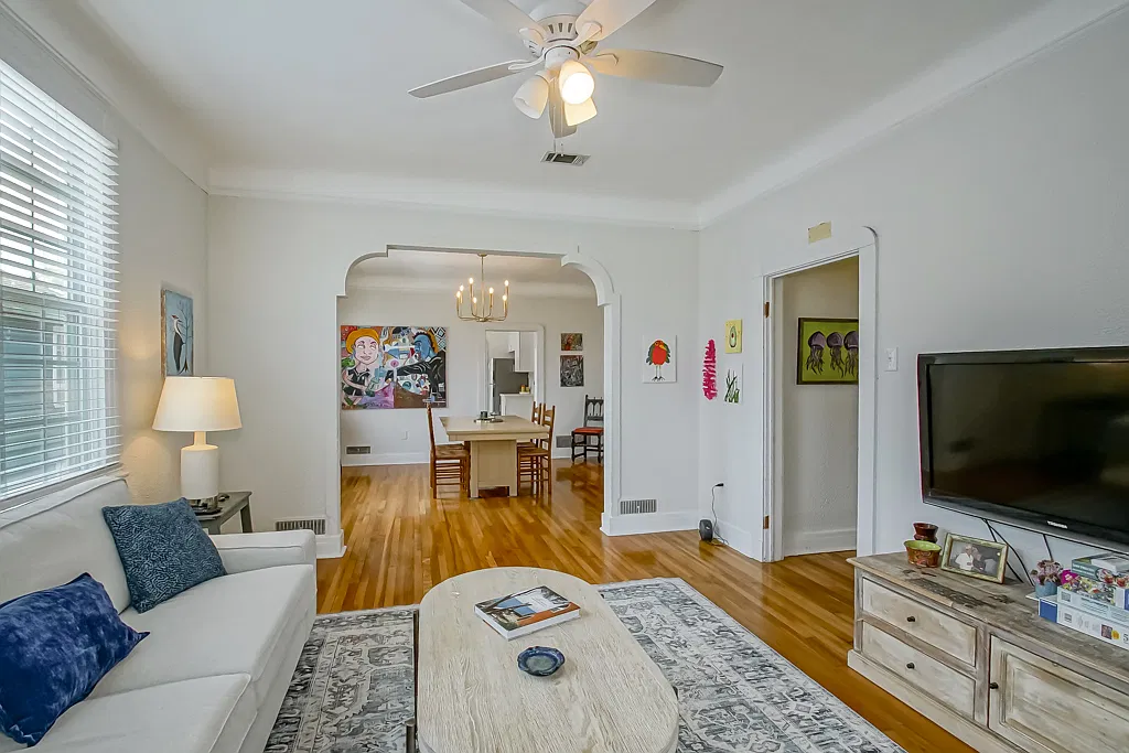 3 bed, 1750 sqft, $2,700 — Photo 4