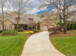 2512 Camelia Pointe Dr, Sherrills Ford, NC 28673