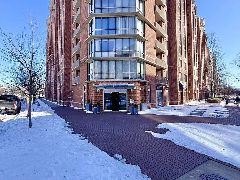1000 New Jersey Ave SE #526 — Photo 23