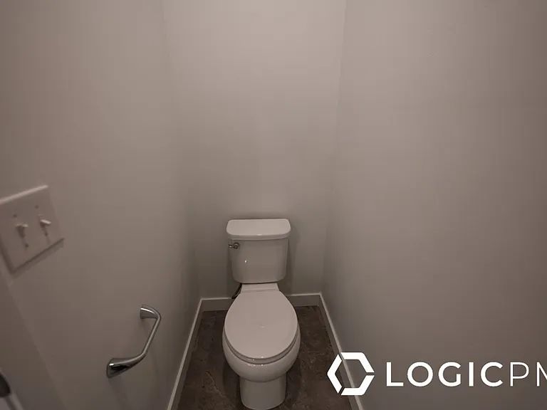 754 W Blue Magic Ln #201 — Photo 39
