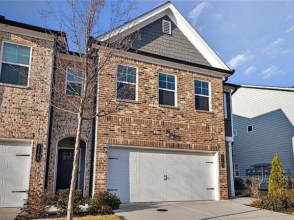 2nd image of 1104 Elyse Ln