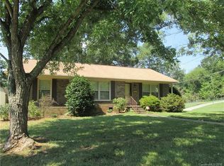 7200 Thorncliff Dr, Charlotte, NC 28210