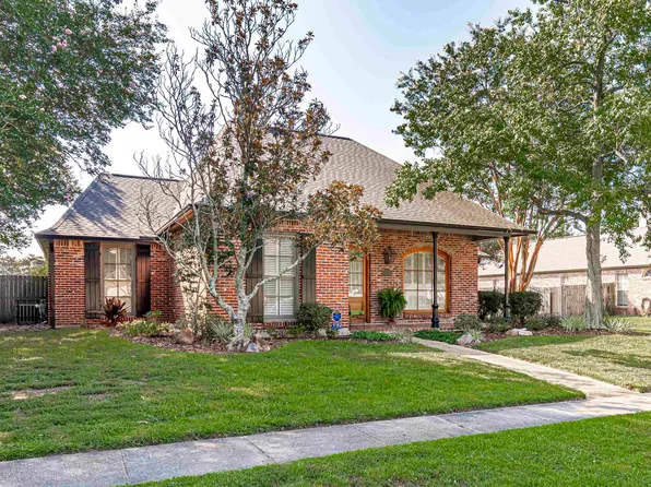 1602 Notting Hill Dr, Baton Rouge, LA 70810