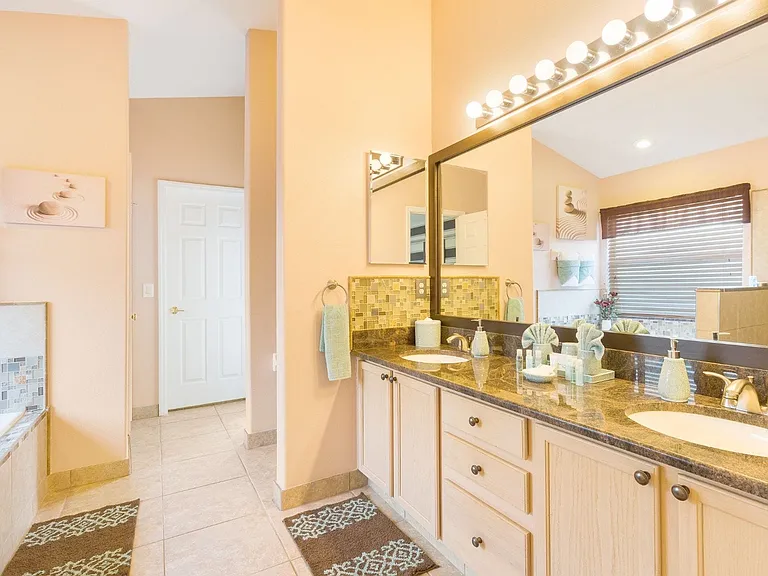 2672 Autumn Creek Cir — Photo 41