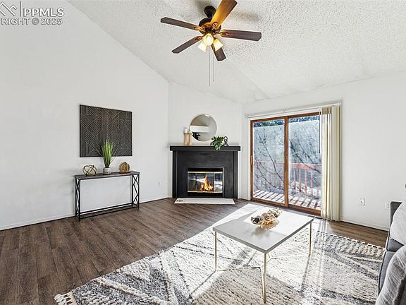 2nd image of 6447 Jonathon Ct
