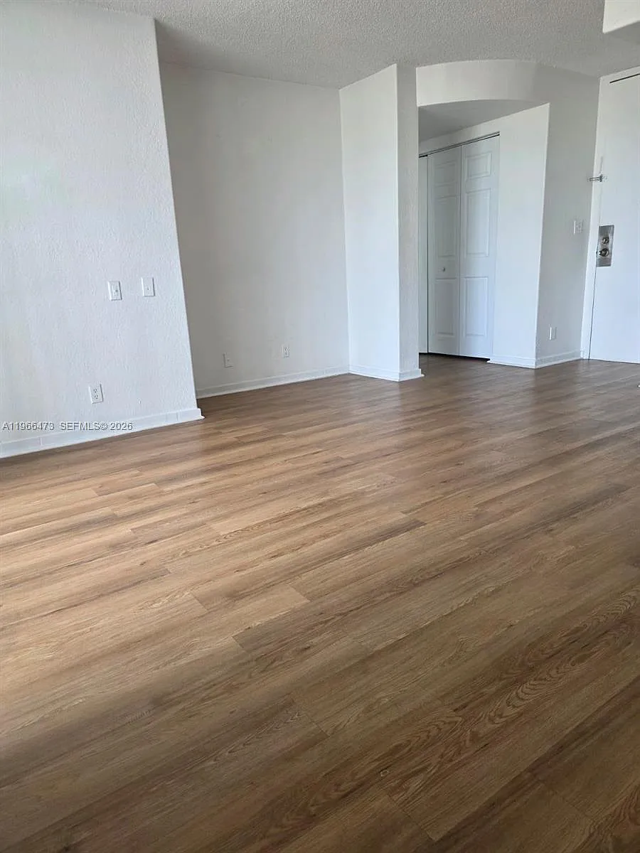 Building Photo - 16450 NW 2nd Ave #214