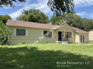 1560 N Meadowbrook Dr, Enid, OK 73701