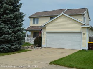 1234 Sumac Ln, Holt, MI 48842