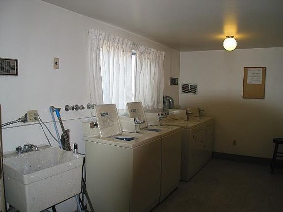 5th image of 2112 W Northwest Blvd #26