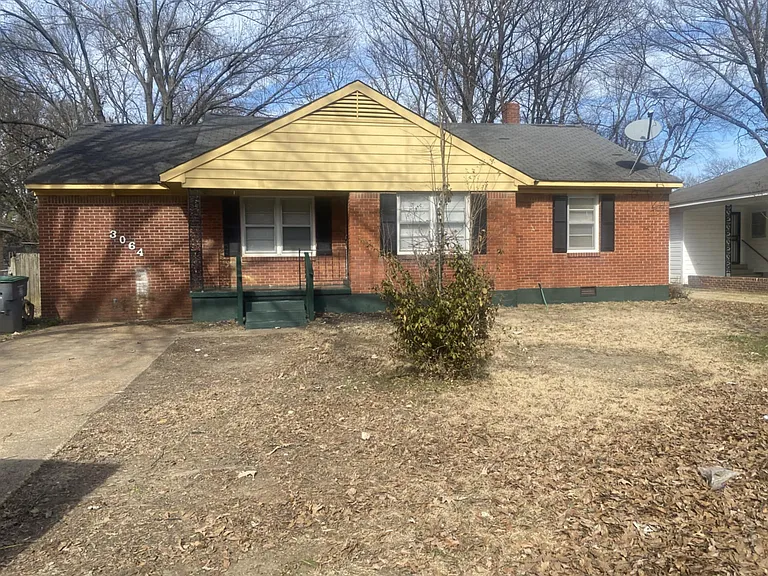 3064 Cromwell Ave — Photo 1