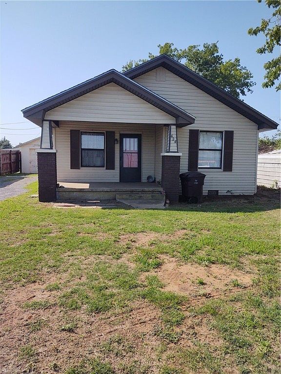 424 E 3rd St, Carnegie, OK 73015 | Zillow