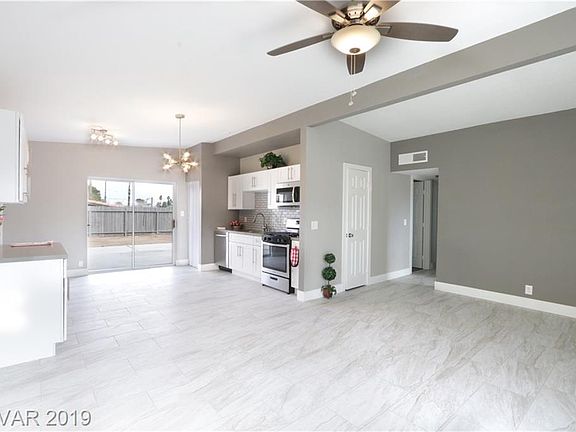 5th image of 3006 Capistrano Cir