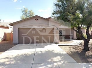 10038 E Moonstruck Way, Tucson, AZ 85747