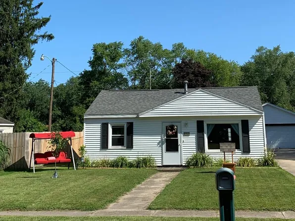 2102 Miller Dr, Niles, MI 49120