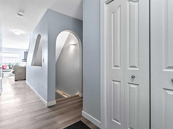 4th image of 156 Canoe Dr SW #27