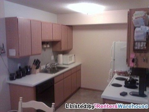 4th image of 578 Kendall Dr