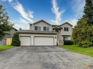 8840 Rocky Cove Dr, Anchorage, AK 99519