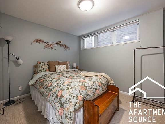 4th image of 2321 N Lister Ave #1