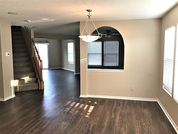 4th image of 10580 McClain Dr