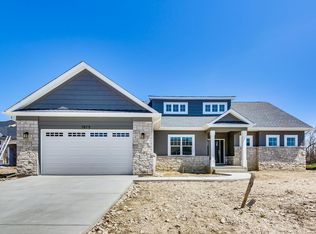 7875 Fredricksburg Ct, Bristol, WI 53104