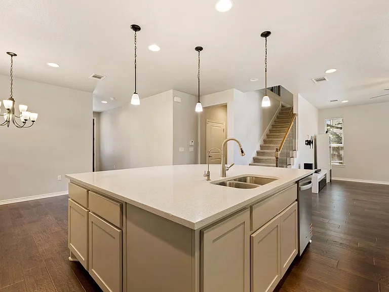 9010 Gage Dr — Photo 8