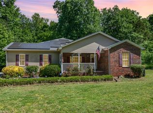 425 Autumn Dr, Harrisburg, NC 28075
